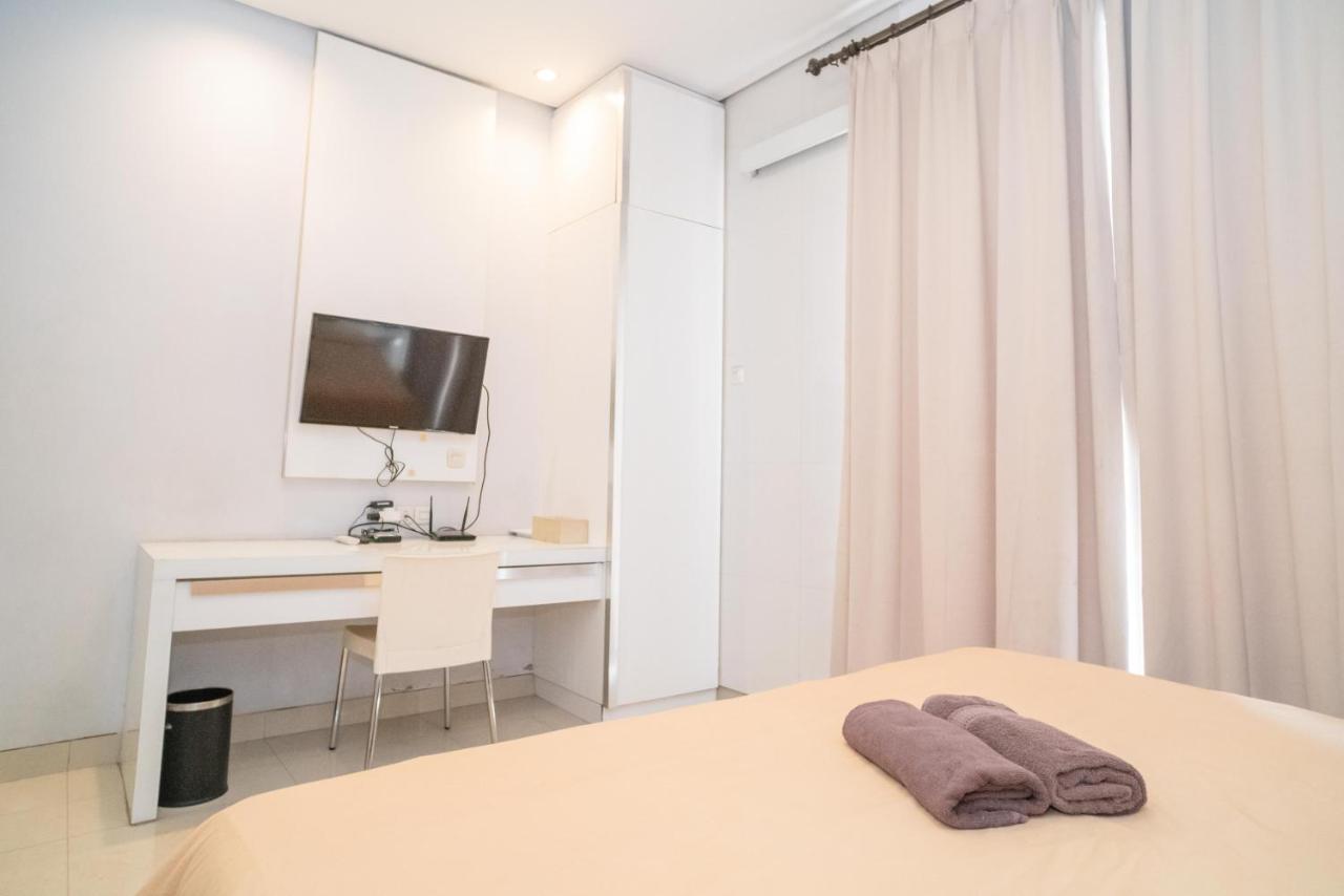 Reddoorz At Tirta Mansion Paramount Gading Cicayur Εξωτερικό φωτογραφία