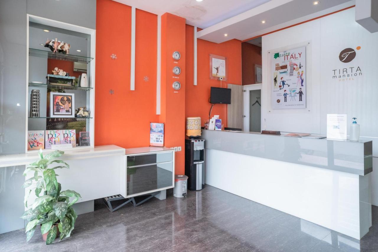 Reddoorz At Tirta Mansion Paramount Gading Cicayur Εξωτερικό φωτογραφία